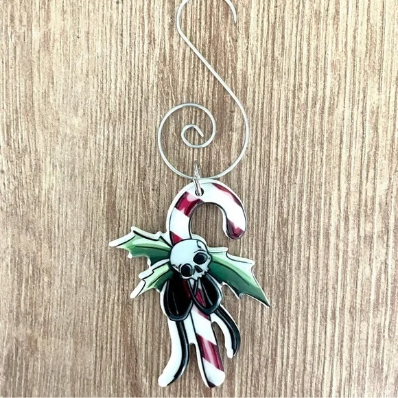 Skull Candy Cane Christmas Tree Ornament, Goth Xmas, NWT - Picture 4 of 5